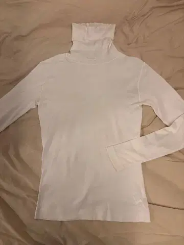 [ MACPHEE ] 터틀넥