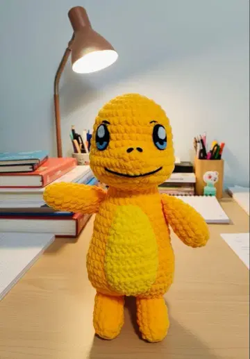 오렌지색 캐릭터 봉제 인형