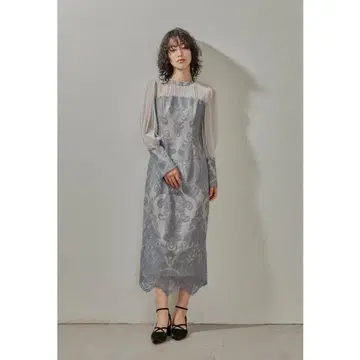 그레이 자수 장식 A라인 원피스