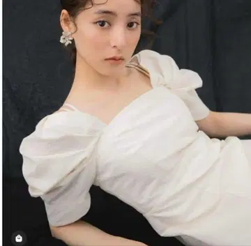 SNIDEL 오프숄더 퍼프 슬리브 원피스 화이트