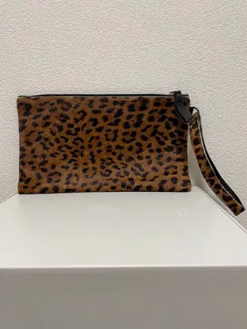 두지엠 클라세 레오파드 무늬 클러치백