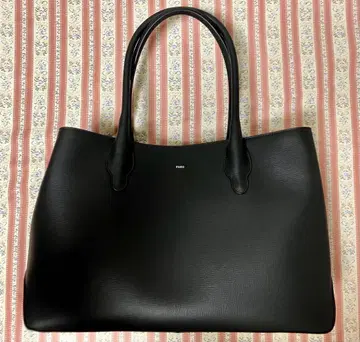 FARO Cartello 토트백 미디엄 퍼 블랙