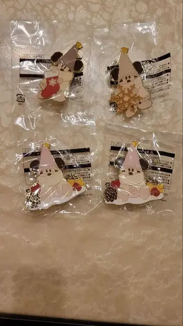 크리스마스 모티브 핀 배지 4세트