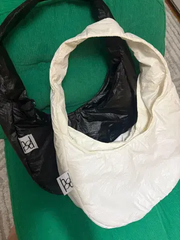 hood 모리 루나님 newspaper bag 화이트 블랙