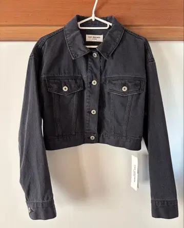 릴리 브라운 크롭 데님 자켓 블랙