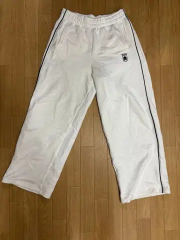 ZARA 화이트 스트라이프 스웨트 팬츠 M