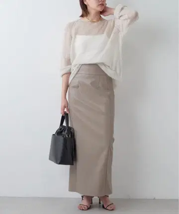 택 포함 미사용 새상품 GALLARDAGALANTE 가죽 롱 스커트