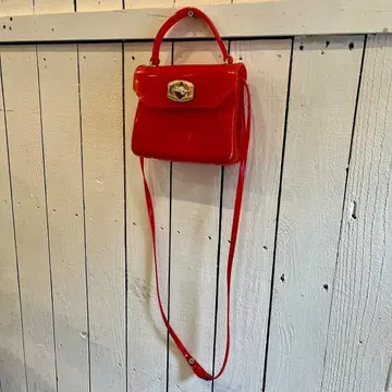 70-80년대 빨간색 비닐 소재 2WAY 숄더백