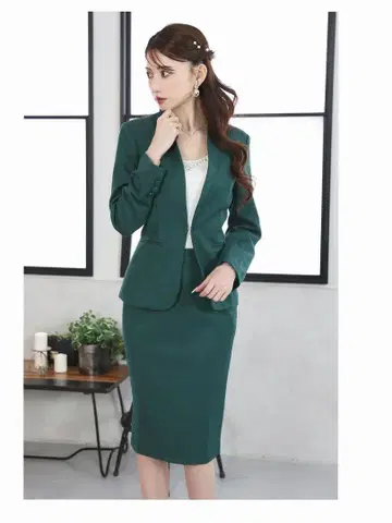 미사용 새상품 무릎 기장 셋업 타이트 캬바쿠라 수트 카가미 사키 착용