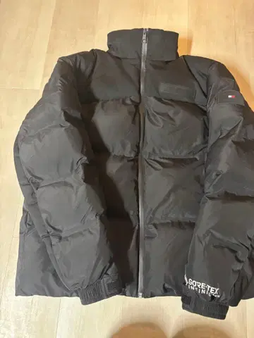 Tommy Hilfiger GORE-TEX 블랙 패딩 자켓