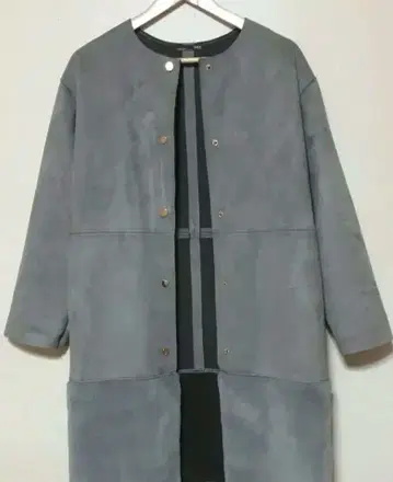 ZARA 스웨이드 도킹 퍼 롱 코트 노카라 코트