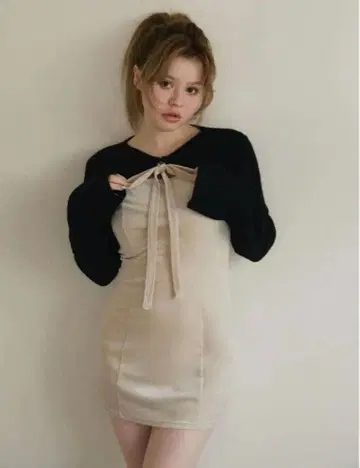 ANDMARY Anita 리본 미니 드레스