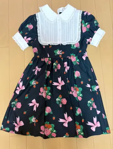 Ank Rouge 스트로베리 로즈 원피스 블랙