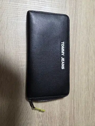 TOMMY JEANS 장지갑 블랙