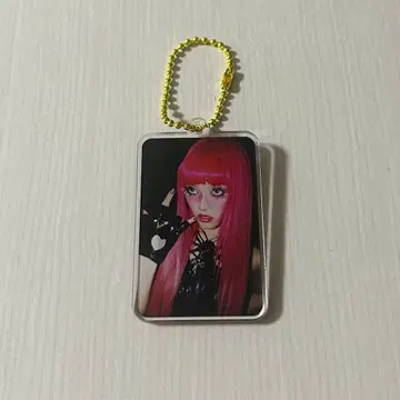 XG TREASURE TROVE 05 아크릴 키링 CHISA