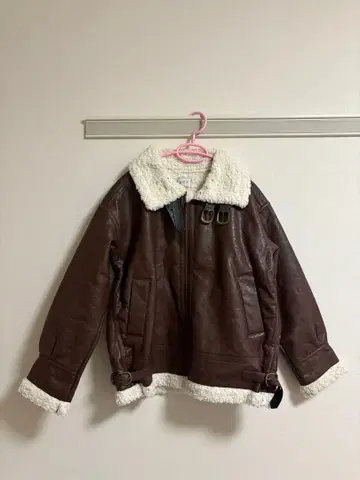 emi+ 브라운 가죽 무스탕 코트 M