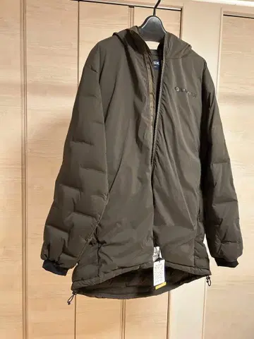 새상품 AVIREX 올리브색 다운 자켓 사이즈 M