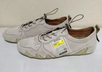 천연 가죽 스니커즈 드라이빙 슈즈 운전화 발볼 넓은 항균 탈취 경량