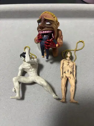 진격의 거인 단종 캡슐Q 진격의 거인 절망과 반공의 비넷 피규어 등