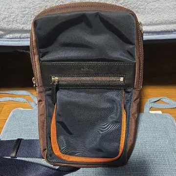 Paul Smith 숄더백 브라운 네이비