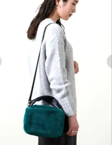 <UNITED ARROWS> 인조 모피 CUBE 백 그린