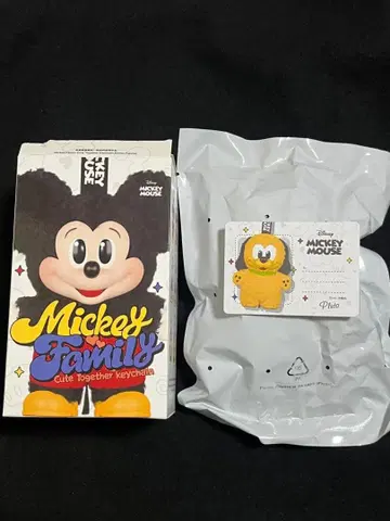 POPMART 팝마트 미키 패밀리 플루토