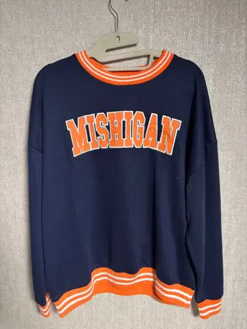 네이비 트레이닝복 Nylaus