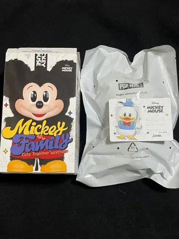 POPMART 팝마트 미키 패밀리 도날드