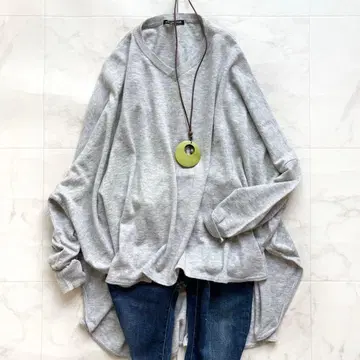 새상품급 미즈이로 인드 돌먼 슬리브 V넥 니트 풀오버