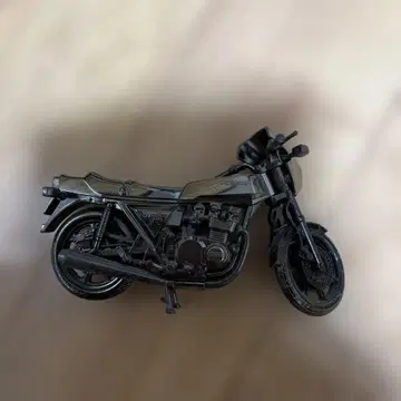 메탈 블랙 바이크 모델