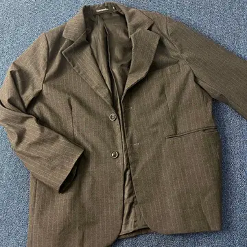 다크 브라운 스트라이프 비즈니스 정장