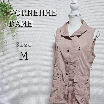 VORNEHME 베이지 슬리브리스 베스트 M