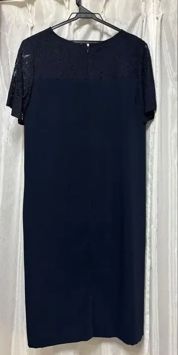 네이비 반팔 무릎 기장 원피스 M 내추럴 뷰티 베이직