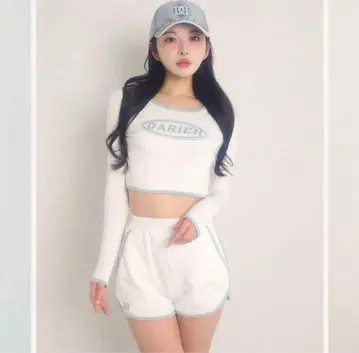 Darich 긴팔 탑 & 숏팬츠 셋업
