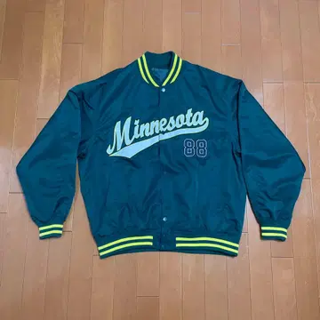 WEGO [ 미네소타 88 와펜 바시티 자켓 ] M 사이즈
