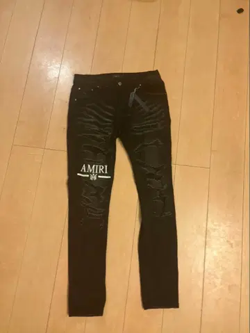 데미지 가공 블랙 데님