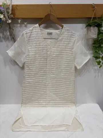 고급품!! PHILOSOPHY 화이트 스트라이프 반팔 셔츠