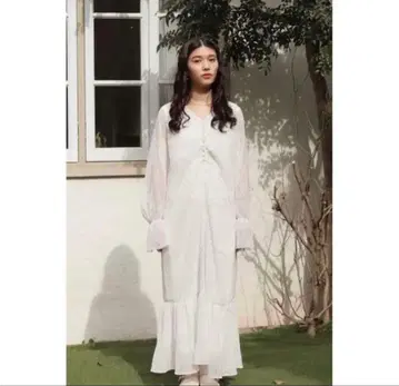 뮤게 muguet frontgatherdotop 도트 원피스