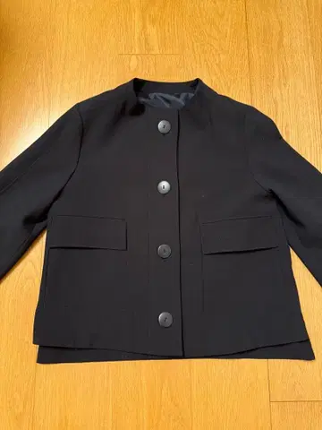 Classes 노카라 자켓 네이비 컬러 버튼 포함