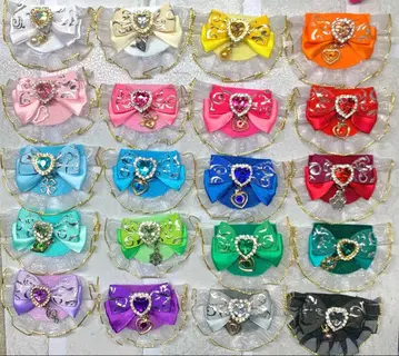 인형 옷 턱받이 깃털 포함 4점