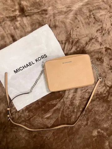 MICHAEL KORS 베이지 숄더백