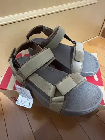 FITFLOP 핏플랍 샌들