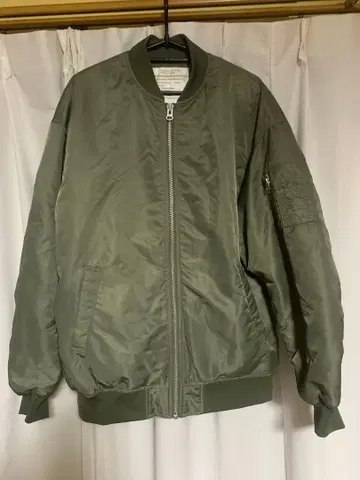 올리브 그린 MA-1 자켓 L 사이즈 일본제