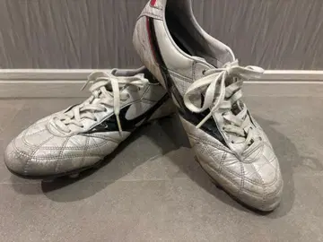 미즈노 화이트/블랙/