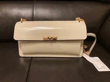 [택 포함 새상품] 마크제이콥스 체인 숄더백 아이보리