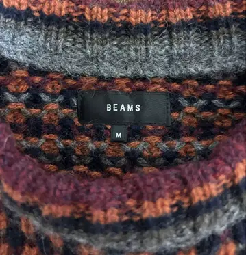BEAMS M 사이즈 체크 무늬 스웨터