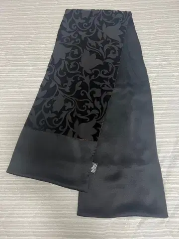 Eric Provent 프랑스제 블랙 벨벳 머플러