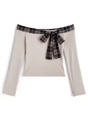 체크 무늬 리본 오프숄더 상의