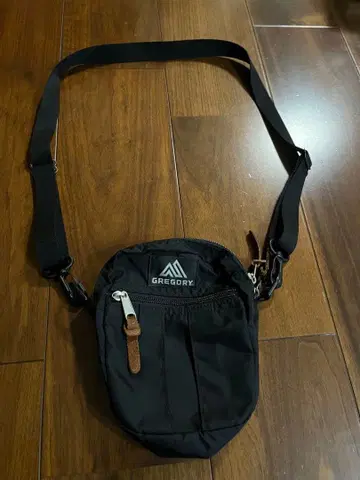 새상품급 GREGORY 그레고리 퀵 포켓 M