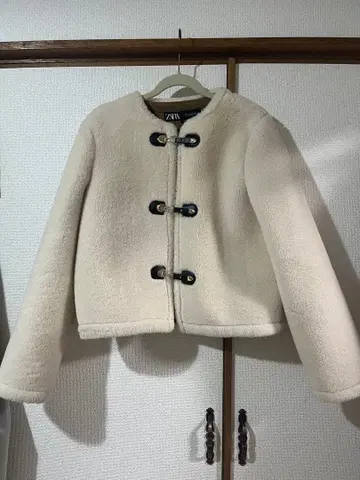 ZARA 보아 자켓 XS